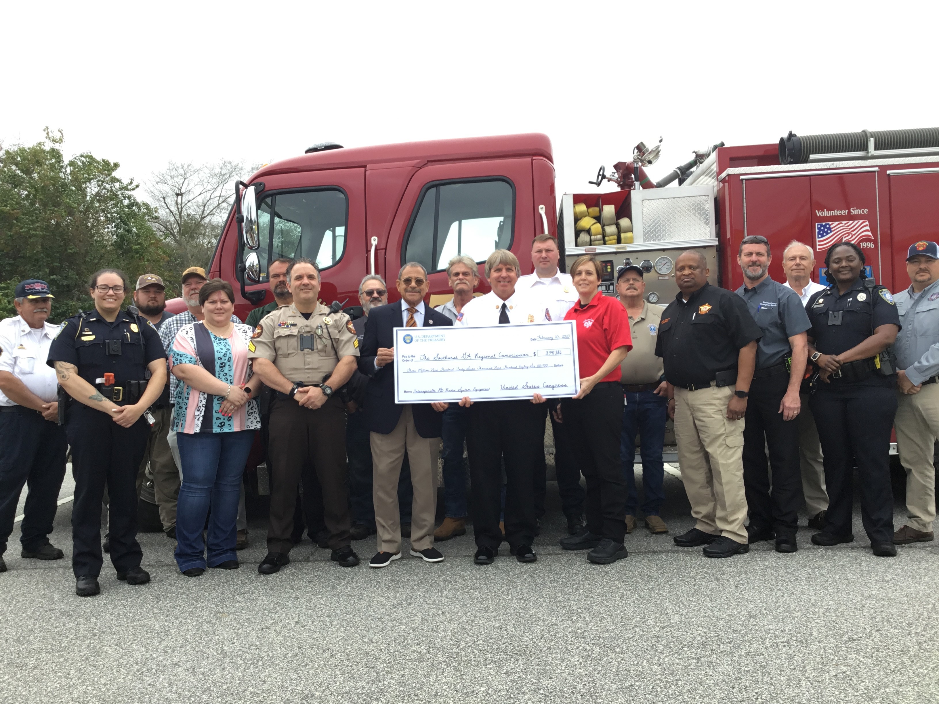 CONGRESSMAN PRESENTS 3.9 MILLION CHECK TO SWGA REGIONAL