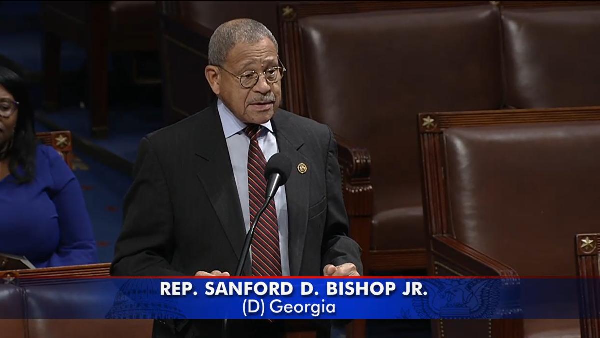 Congressman Bishop leads the vote to pass the Beagle Brigade Act in the U.S. House