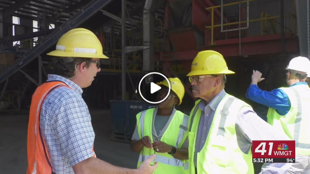 Congressman Bishop visits Schnitzer Steel Industries in Macon, Georgia
