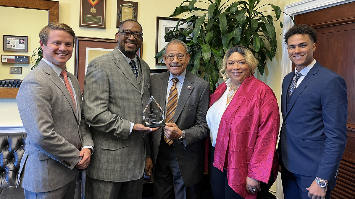 Congressman Bishop receives the 2022 Congressional Leadership Award from the Friends of the Job Corps Caucus