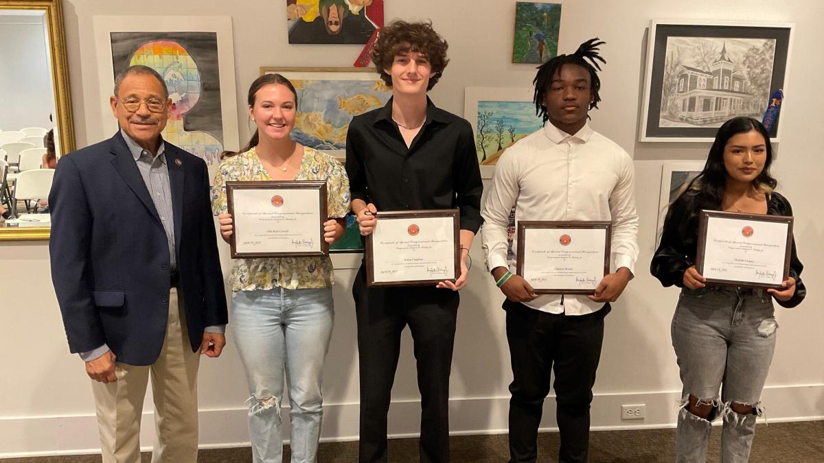 Congressman Bishop with the 2023 Congressional Art Competition Winners from GA02